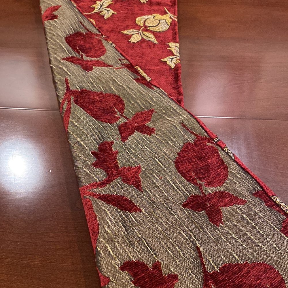 Table runner cranberry and gold colors 70” ( not including edge detail) - Picture 16 of 16